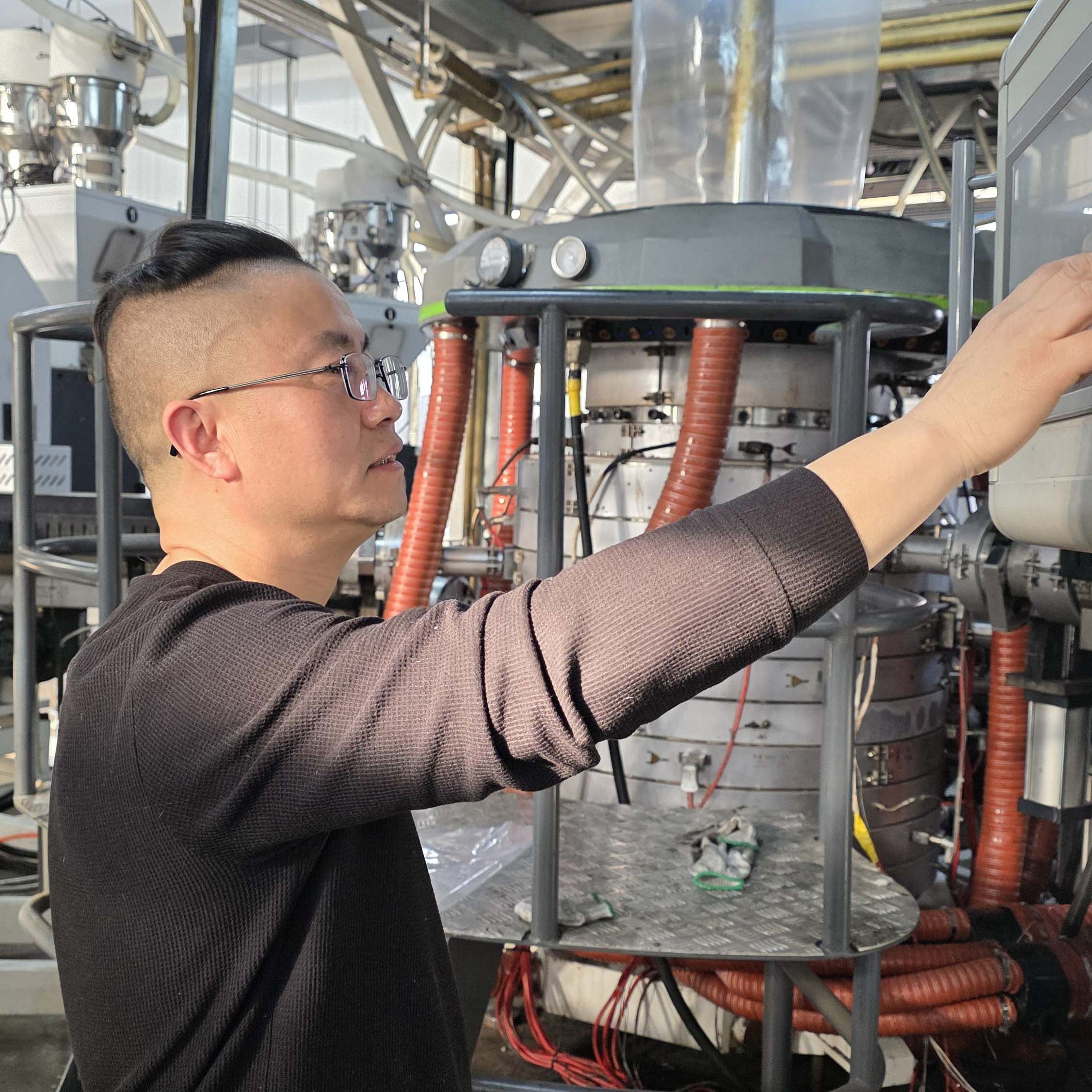 Jin Fei -- Founder & CEO of Qianxun New Material